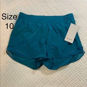 🍋 lululemon hotty hot shorts